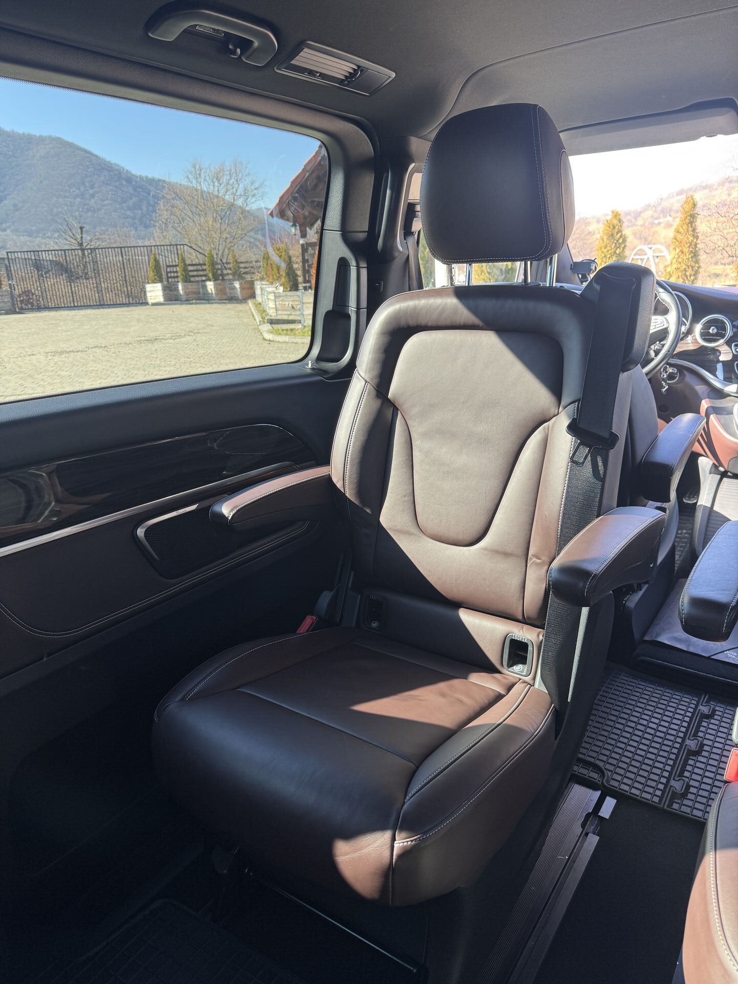 Mercedes V-Class interior 1